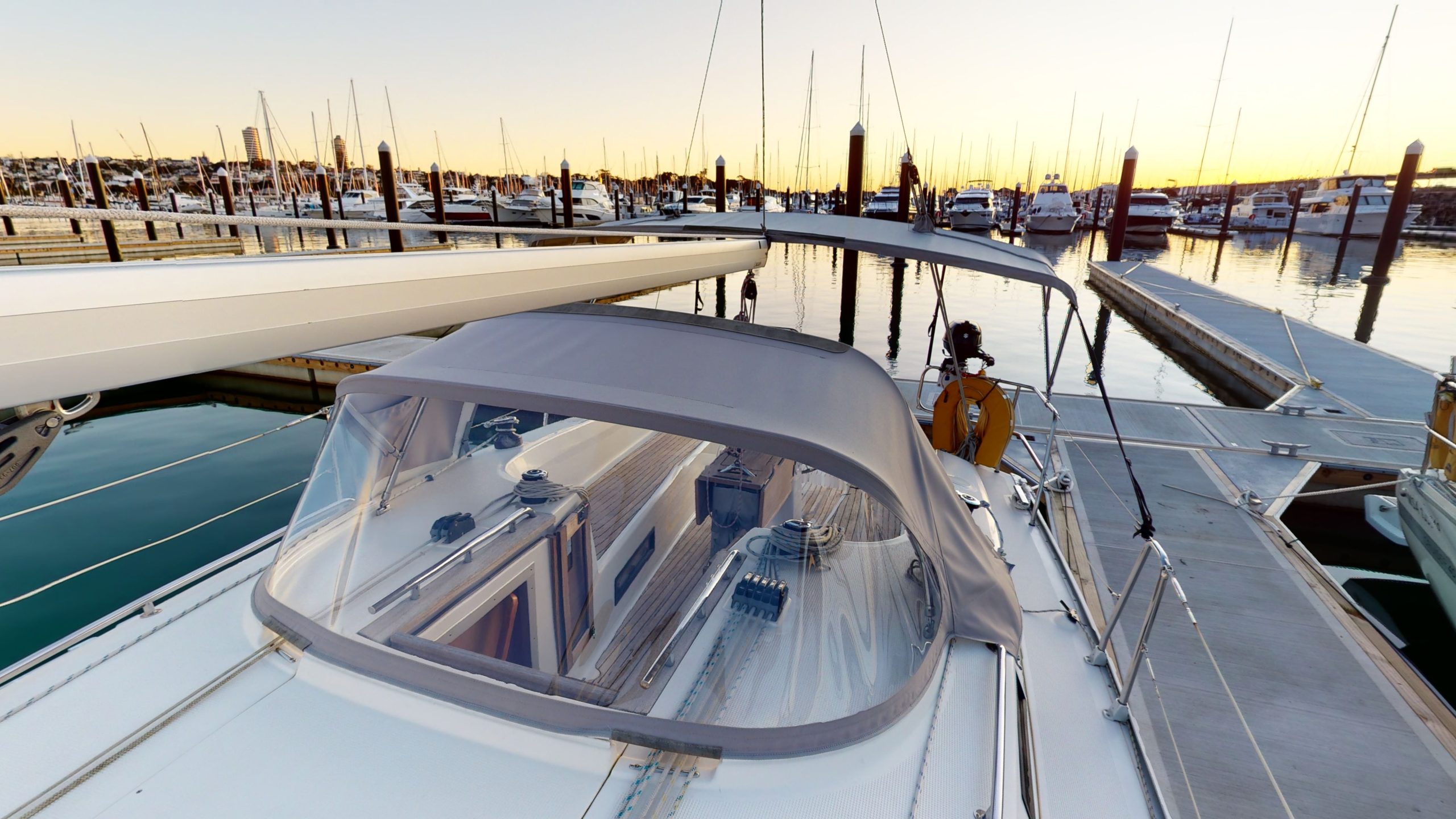 Bavaria-32-Island-Breeze-12162022_101510