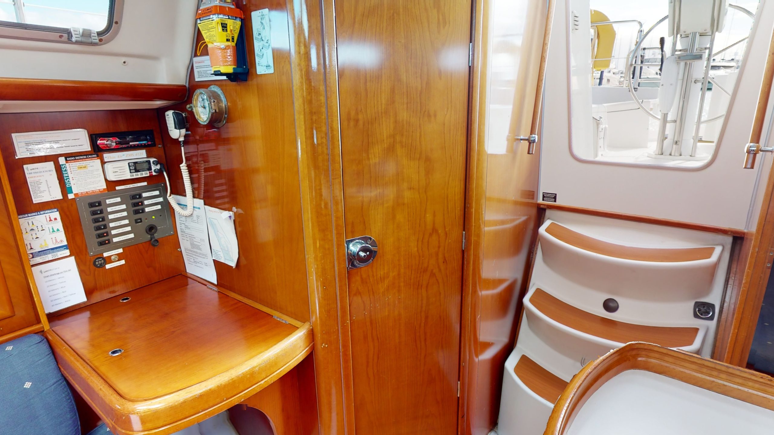 Beneteau-323-Thin-Air-12162022_110404