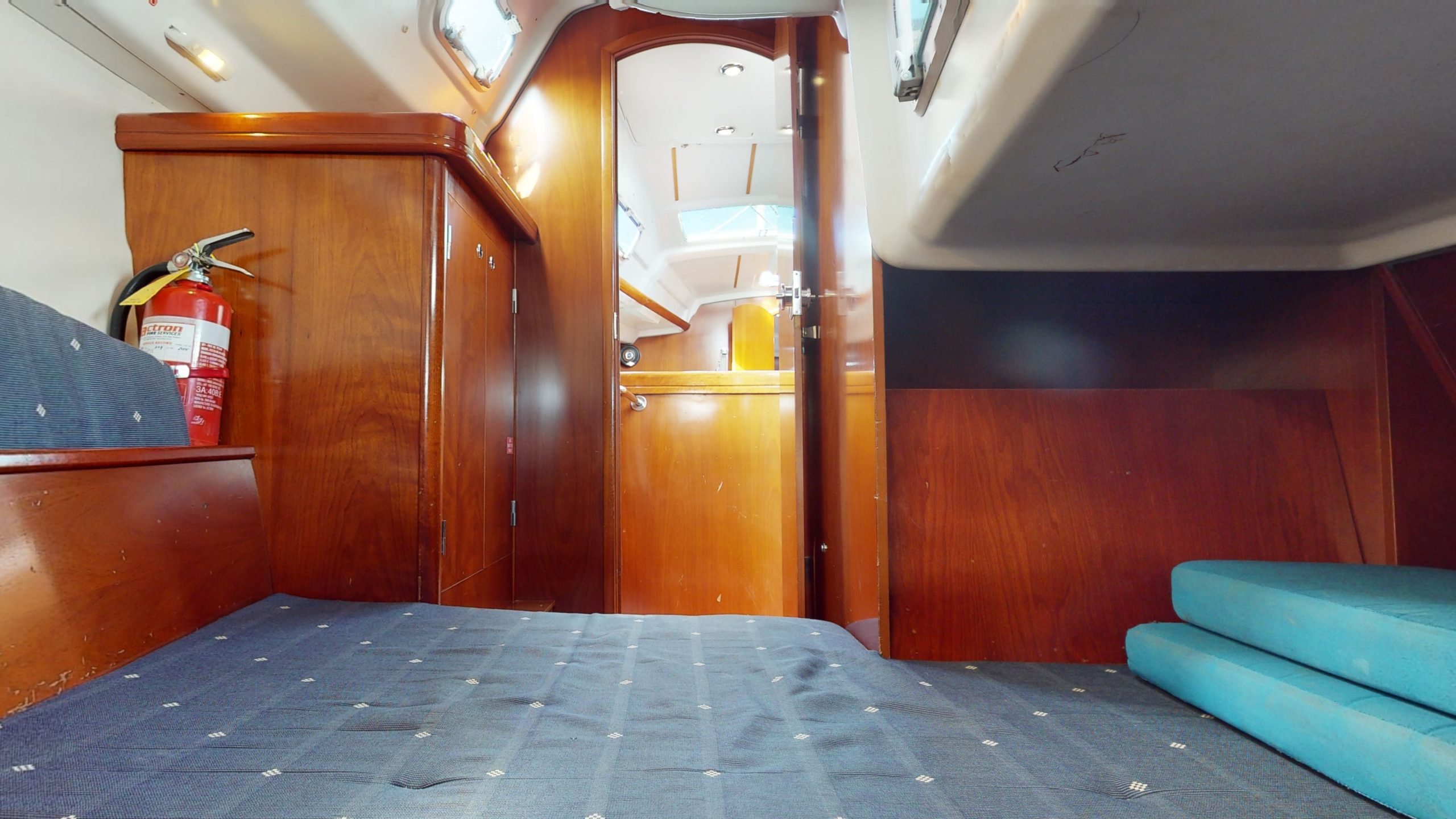 Beneteau-323-Thin-Air-12162022_110443
